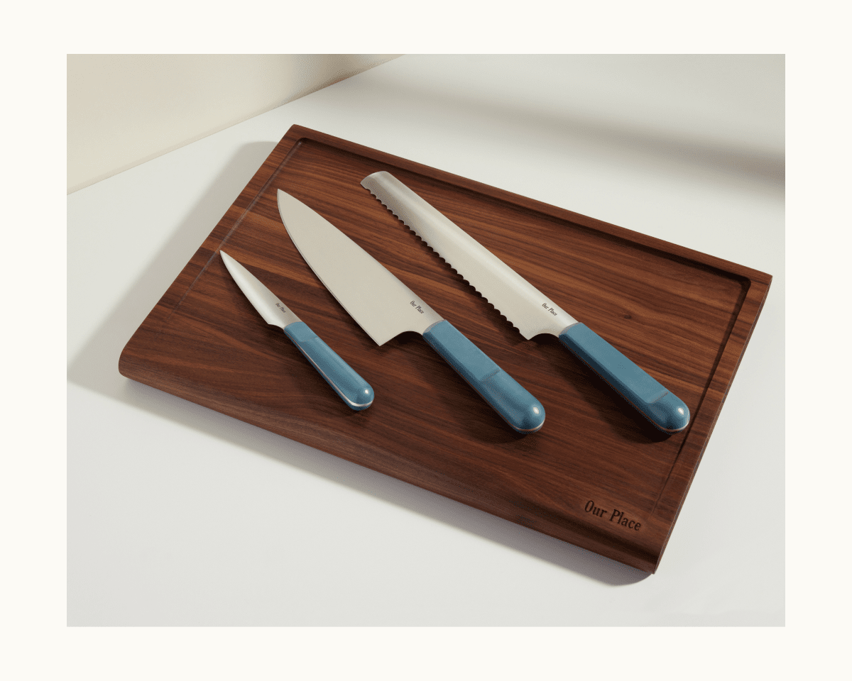 Serrated Slicing Knife in Blue Salt View 8