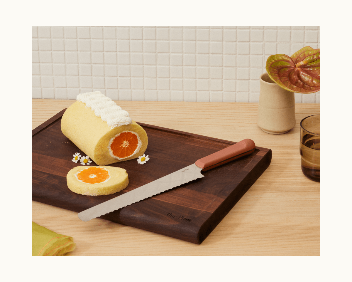 Serrated Slicing Knife in Spice View 4